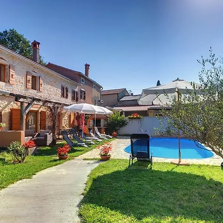 Katarina Villa *